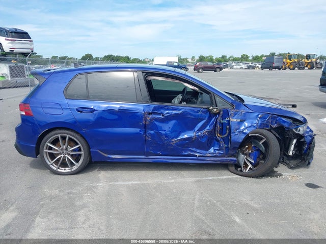 2024 Volkswagen Golf R 2.0t მანქანა იყიდება აუქციონზე, vin: WVWEB7CD0RW231823, აუქციონის ნომერი: 45806558