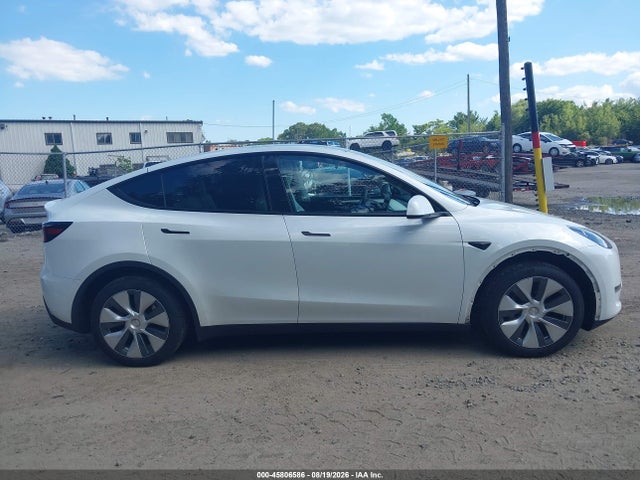 7SAYGDEE3RA220077 Tesla Model Y Long Range Dual Motor All-wheel Drive