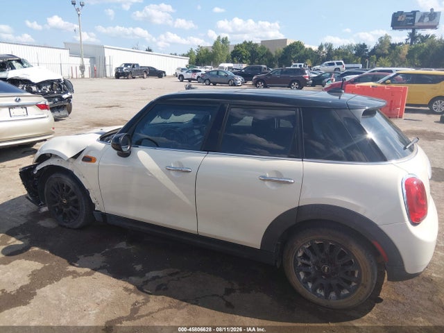 45806628 :رقم المزاد ، WMWXS5C57FT832758 vin ، 2015 Mini Hardtop Cooper مزاد بيع