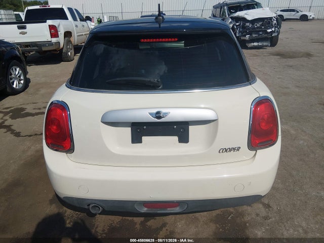 45806628 :رقم المزاد ، WMWXS5C57FT832758 vin ، 2015 Mini Hardtop Cooper مزاد بيع