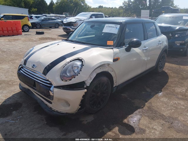 45806628 :رقم المزاد ، WMWXS5C57FT832758 vin ، 2015 Mini Hardtop Cooper مزاد بيع