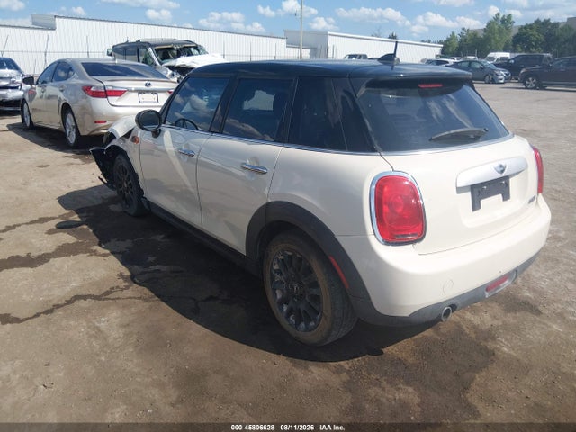45806628 :رقم المزاد ، WMWXS5C57FT832758 vin ، 2015 Mini Hardtop Cooper مزاد بيع