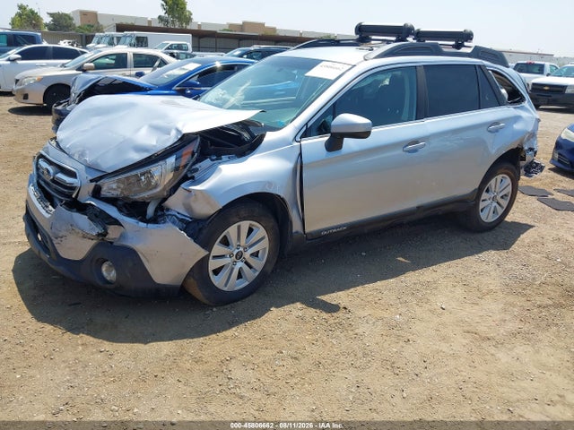 Subaru Outback 2.5i Premium 2018 4S4BSACC5J3392547 Image 2