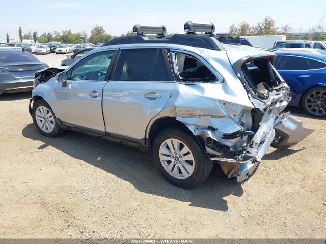 Subaru Outback 2.5i Premium 2018 4S4BSACC5J3392547 Image 3