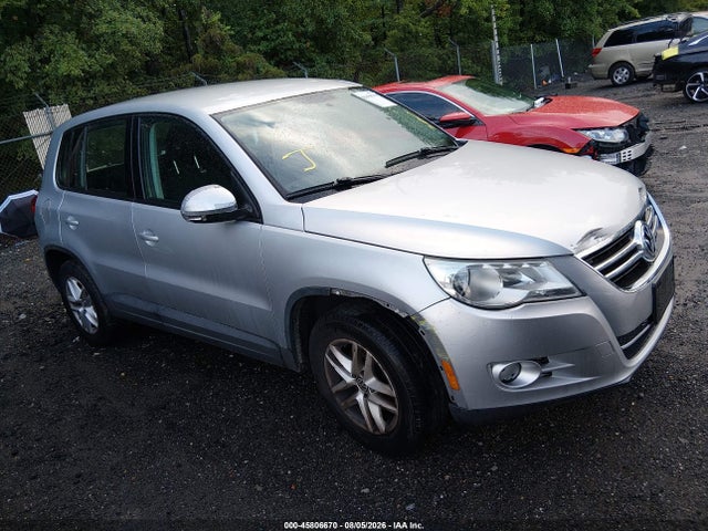 2011 Volkswagen Tiguan S მანქანა იყიდება აუქციონზე, vin: WVGAV7AXXBW558590, აუქციონის ნომერი: 45806670