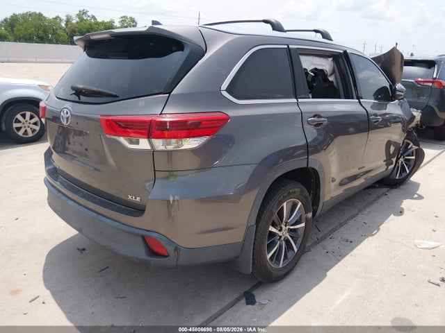 Toyota Highlander Xle 2019 5TDKZRFH7KS369969 Image 4