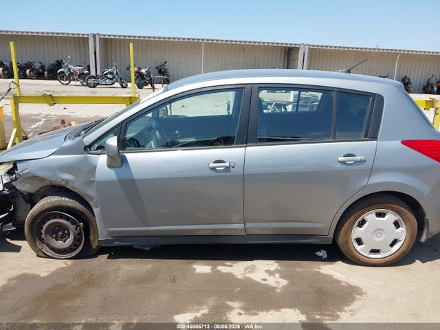 45806713 :رقم المزاد ، 3N1BC13E18L386765 vin ، 2008 Nissan Versa 1.8 S مزاد بيع