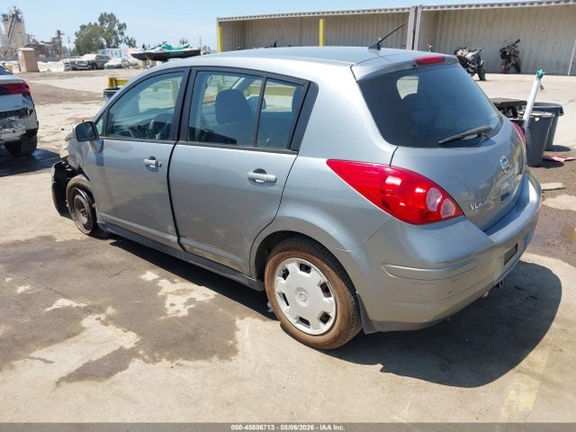 45806713 :رقم المزاد ، 3N1BC13E18L386765 vin ، 2008 Nissan Versa 1.8 S مزاد بيع