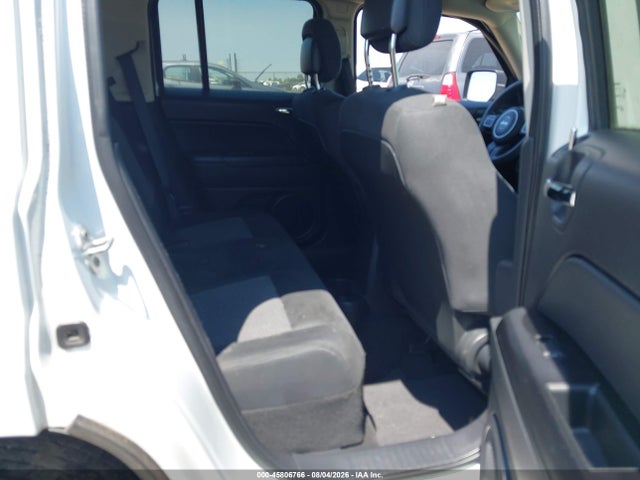 1C4NJPBA4FD194468 Jeep Patriot Altitude Edition