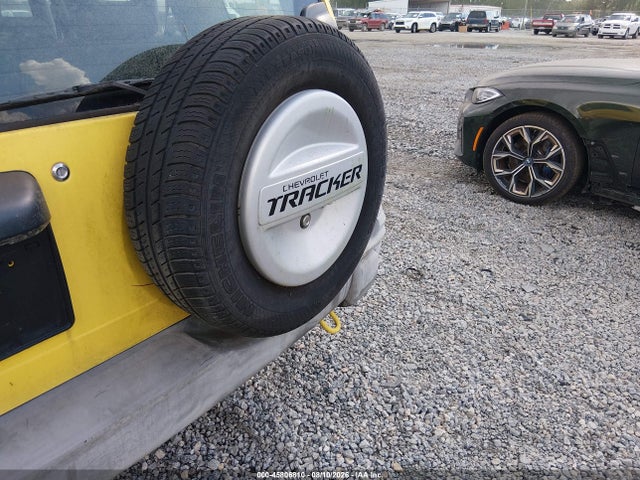 Продаж на аукціоні авто 2002 Chevrolet Tracker Hard Top Base, vin: 2CNBE13C926943998, номер лоту: 45806810