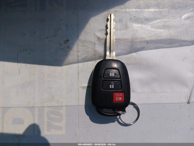 2T3RFREV5FW303651 Toyota Rav4 Xle