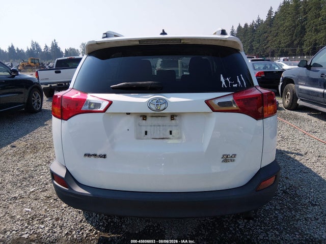 2T3RFREV5FW303651 Toyota Rav4 Xle