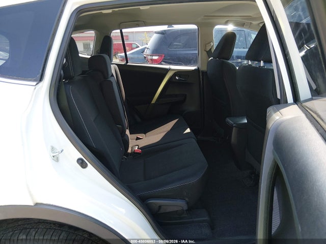 2T3RFREV5FW303651 Toyota Rav4 Xle