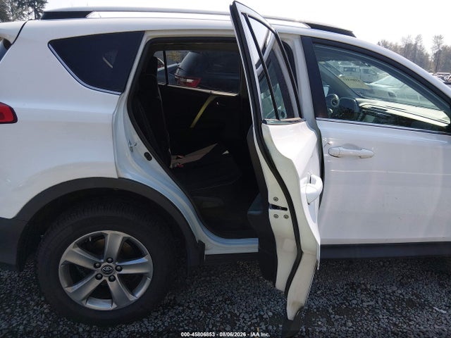 2T3RFREV5FW303651 Toyota Rav4 Xle