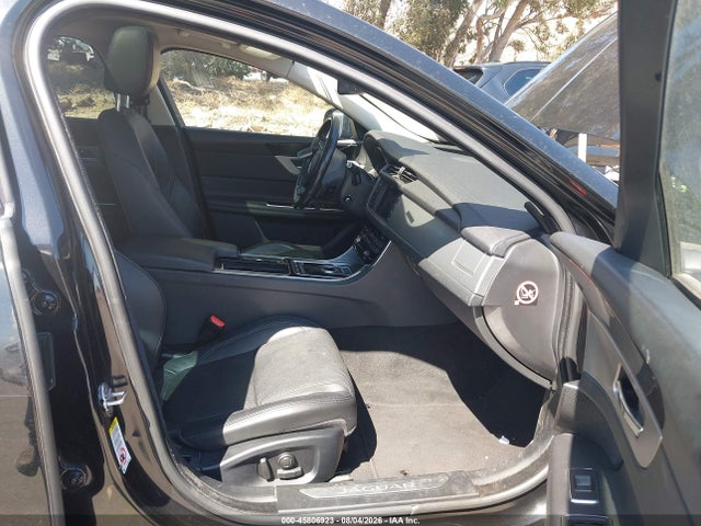 Jaguar Xf 35t Prestige 2016 SAJBE4BV1GCY14159 Image 5
