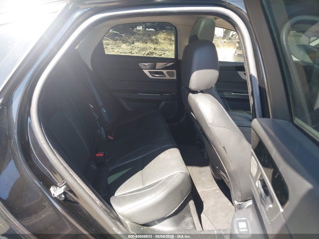 Jaguar Xf 35t Prestige 2016 SAJBE4BV1GCY14159 Image 8