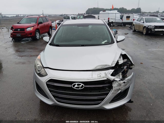 Продажа на аукционе авто 2017 Hyundai Elantra Gt, vin: KMHD35LH2HU376853, номер лота: 45806925
