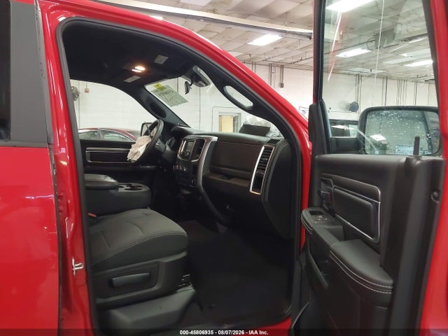 45806935 :رقم المزاد ، 1C6RR7GG7MS582446 vin ، 2021 Ram 1500 Classic Warlock  4x4 6'4 Box مزاد بيع