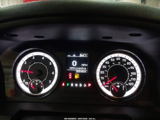 45806935 :رقم المزاد ، 1C6RR7GG7MS582446 vin ، 2021 Ram 1500 Classic Warlock  4x4 6'4 Box مزاد بيع