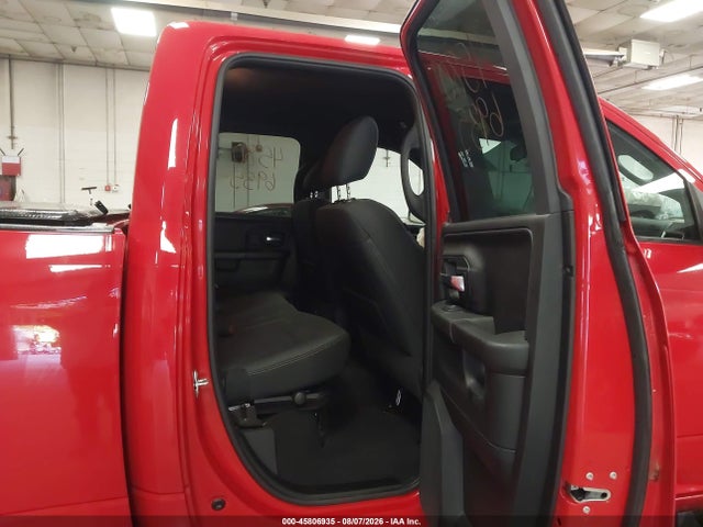 45806935 :رقم المزاد ، 1C6RR7GG7MS582446 vin ، 2021 Ram 1500 Classic Warlock  4x4 6'4 Box مزاد بيع