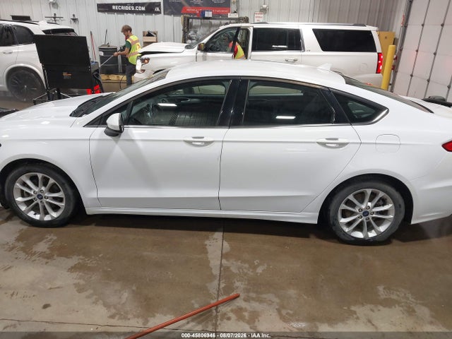 Продаж на аукціоні авто 2020 Ford Fusion Hybrid Se, vin: 3FA6P0LU8LR263822, номер лоту: 45806946