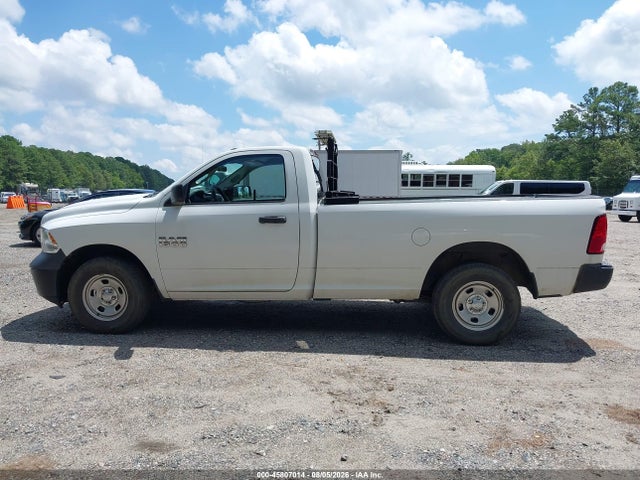 45807014 :رقم المزاد ، 3C6JR7DG9JG135427 vin ، 2018 Ram 1500 مزاد بيع