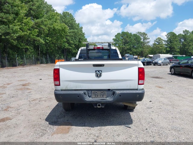 45807014 :رقم المزاد ، 3C6JR7DG9JG135427 vin ، 2018 Ram 1500 مزاد بيع