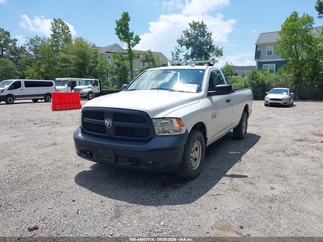 45807014 :رقم المزاد ، 3C6JR7DG9JG135427 vin ، 2018 Ram 1500 مزاد بيع