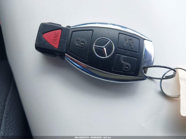 WDCGG8JB3FG381538 Mercedes-Benz Glk 350 4matic