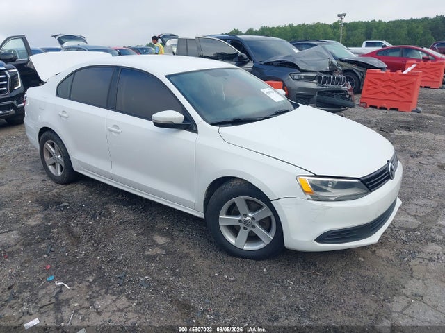 2014 Volkswagen Jetta 1.8t Se მანქანა იყიდება აუქციონზე, vin: 3VWD17AJXEM305019, აუქციონის ნომერი: 45807023