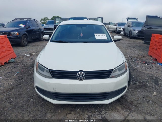 2014 Volkswagen Jetta 1.8t Se მანქანა იყიდება აუქციონზე, vin: 3VWD17AJXEM305019, აუქციონის ნომერი: 45807023