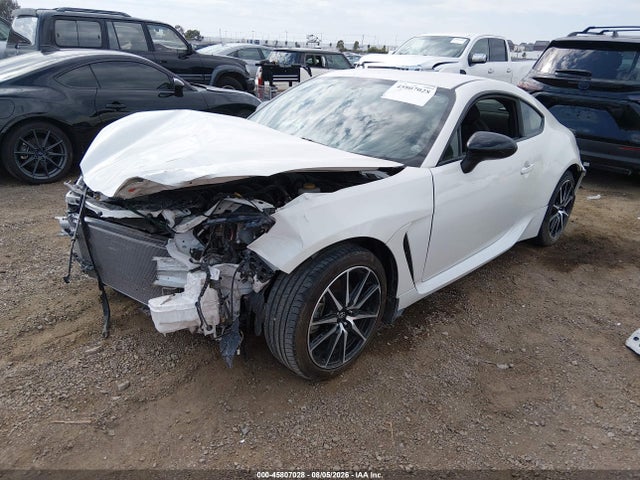 Toyota GR86 2023 JF1ZNBC15P8762752 Image 2
