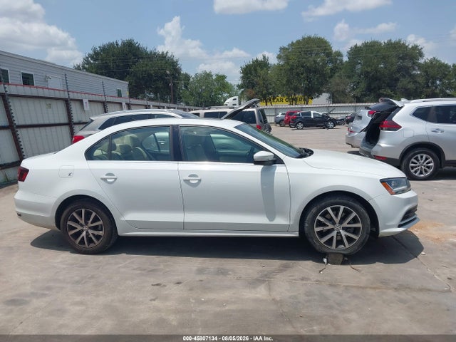 45807134 :رقم المزاد ، 3VWDB7AJ6HM257083 vin ، 2017 Volkswagen Jetta 1.4t Se مزاد بيع