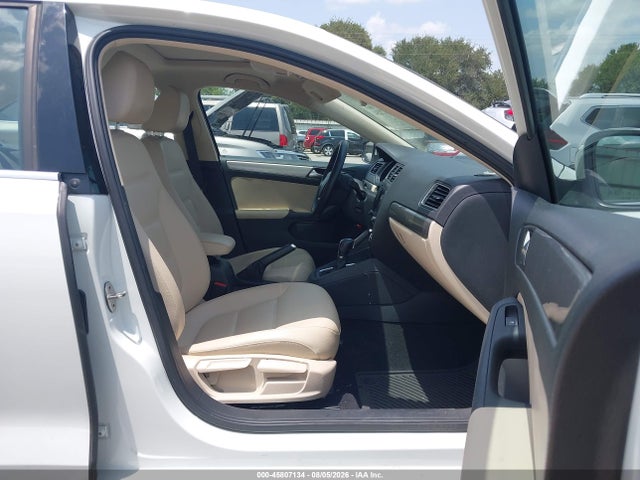 45807134 :رقم المزاد ، 3VWDB7AJ6HM257083 vin ، 2017 Volkswagen Jetta 1.4t Se مزاد بيع