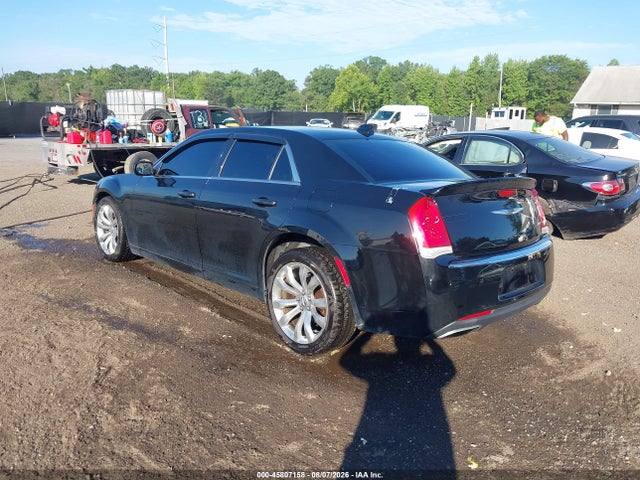 Продажа на аукционе авто 2018 Chrysler 300 Limited, vin: 2C3CCAEG9JH136788, номер лота: 45807158