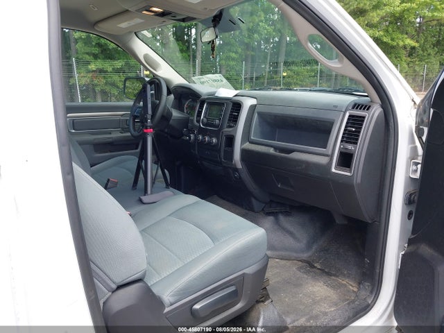 45807190 :رقم المزاد ، 3C6JR6DG4HG708173 vin ، 2017 Ram 1500 Tradesman  4x2 8' Box مزاد بيع