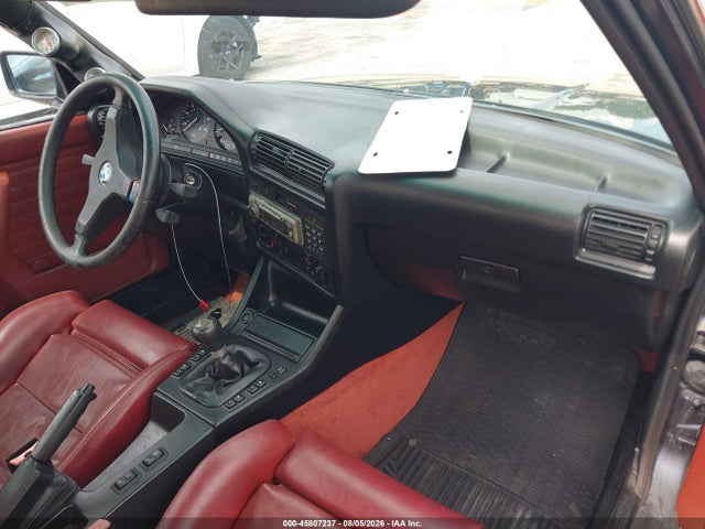 1988 Bmw 325 I მანქანა იყიდება აუქციონზე, vin: WBABB1305J8273097, აუქციონის ნომერი: 45807237