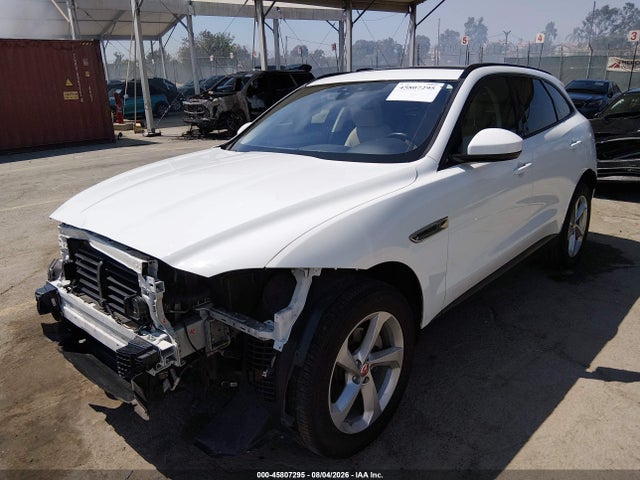 Jaguar F-pace 25t Premium 2018 SADCJ2FX7JA279909 Image 2