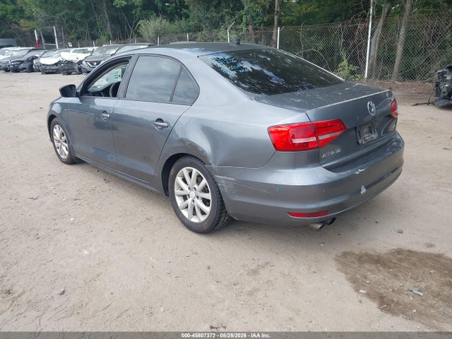 45807372 :رقم المزاد ، 3VWD17AJ0FM218943 vin ، 2015 Volkswagen Jetta 1.8t Se مزاد بيع