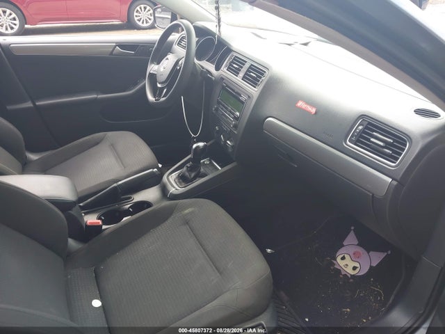 45807372 :رقم المزاد ، 3VWD17AJ0FM218943 vin ، 2015 Volkswagen Jetta 1.8t Se مزاد بيع