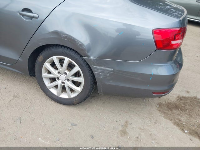45807372 :رقم المزاد ، 3VWD17AJ0FM218943 vin ، 2015 Volkswagen Jetta 1.8t Se مزاد بيع