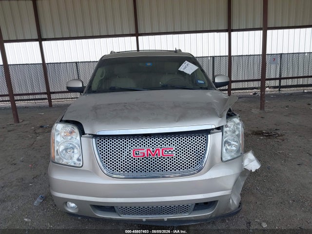 2014 Gmc Yukon Xl 1500 Denali მანქანა იყიდება აუქციონზე, vin: 1GKS1MEF6ER210538, აუქციონის ნომერი: 45807403