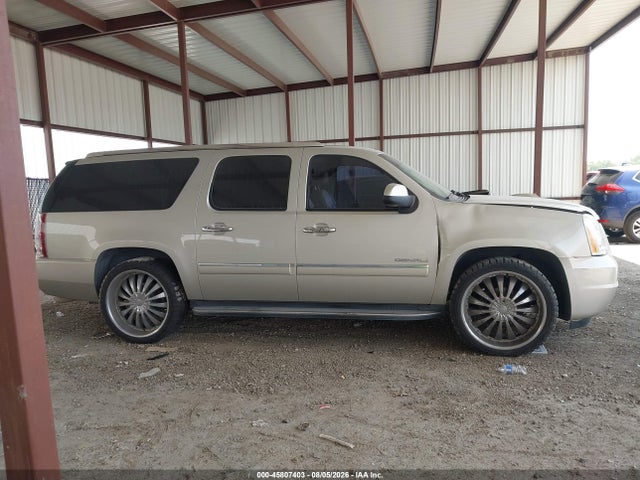 2014 Gmc Yukon Xl 1500 Denali მანქანა იყიდება აუქციონზე, vin: 1GKS1MEF6ER210538, აუქციონის ნომერი: 45807403