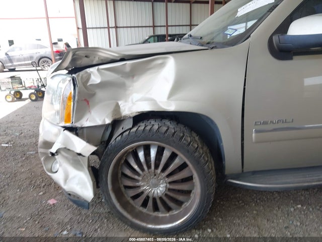 2014 Gmc Yukon Xl 1500 Denali მანქანა იყიდება აუქციონზე, vin: 1GKS1MEF6ER210538, აუქციონის ნომერი: 45807403