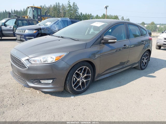 Ford FOCUS SE 2015 1FADP3K2XFL211393 Image 2
