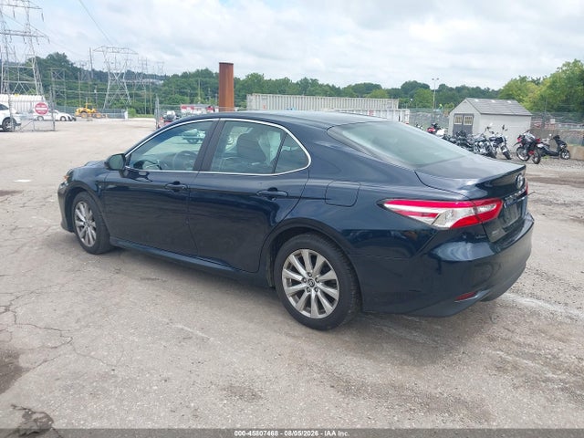 Aukcja sprzedaży 2018 Toyota Camry Le, vin: 4T1B11HK8JU537271, numer aukcji: 45807468
