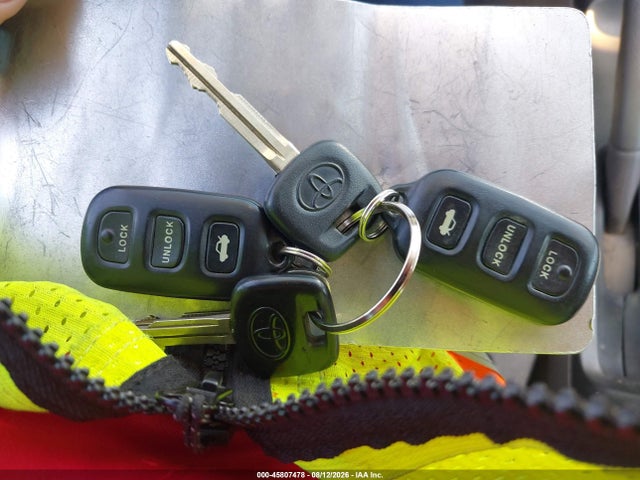 2003 Toyota Camry Le მანქანა იყიდება აუქციონზე, vin: 4T1BE32KX3U701115, აუქციონის ნომერი: 45807478