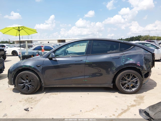 7SAYGDED8SF259568 Tesla Model Y Long Range Dual Motor Rear-wheel Drive
