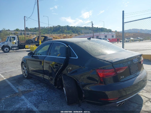 Audi A3 40 Premium/40 Titanium Premium 2019 WAUAUGFF2K1010357 Image 3