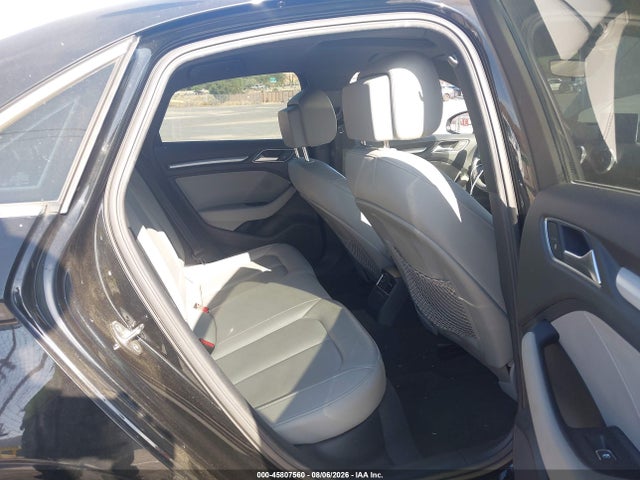 Audi A3 40 Premium/40 Titanium Premium 2019 WAUAUGFF2K1010357 Image 8